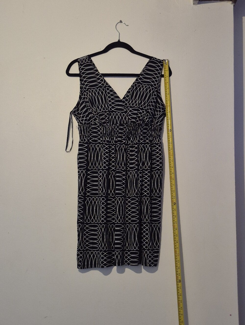 Dress - Picture 3 of 3